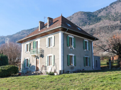 Rénovation globale et MAR maison architecture savoie 73 isoaltion biosourcées, PAC AIR EAU, plancher chauffant, architecture contemporaine